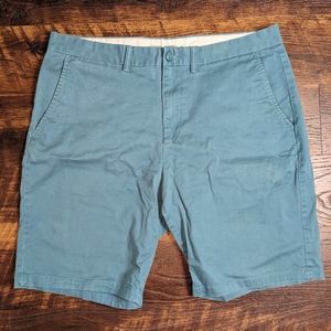 Old Navy Shorts Size 38